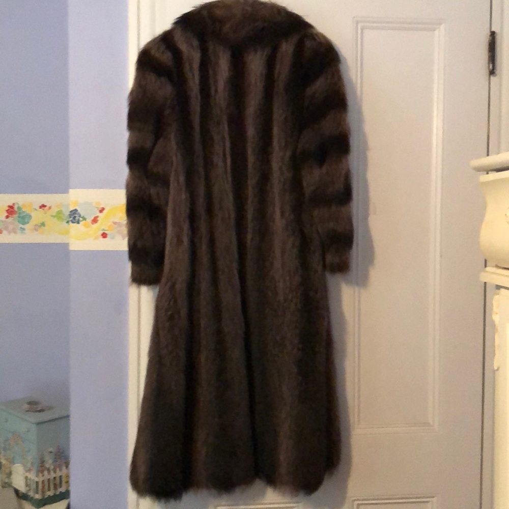 Full length Racoon Coat - Picture 6 of 7